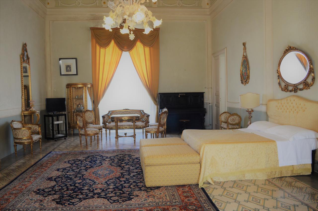 Bed and Breakfast Palazzo Vecchio Marittima Exterior foto